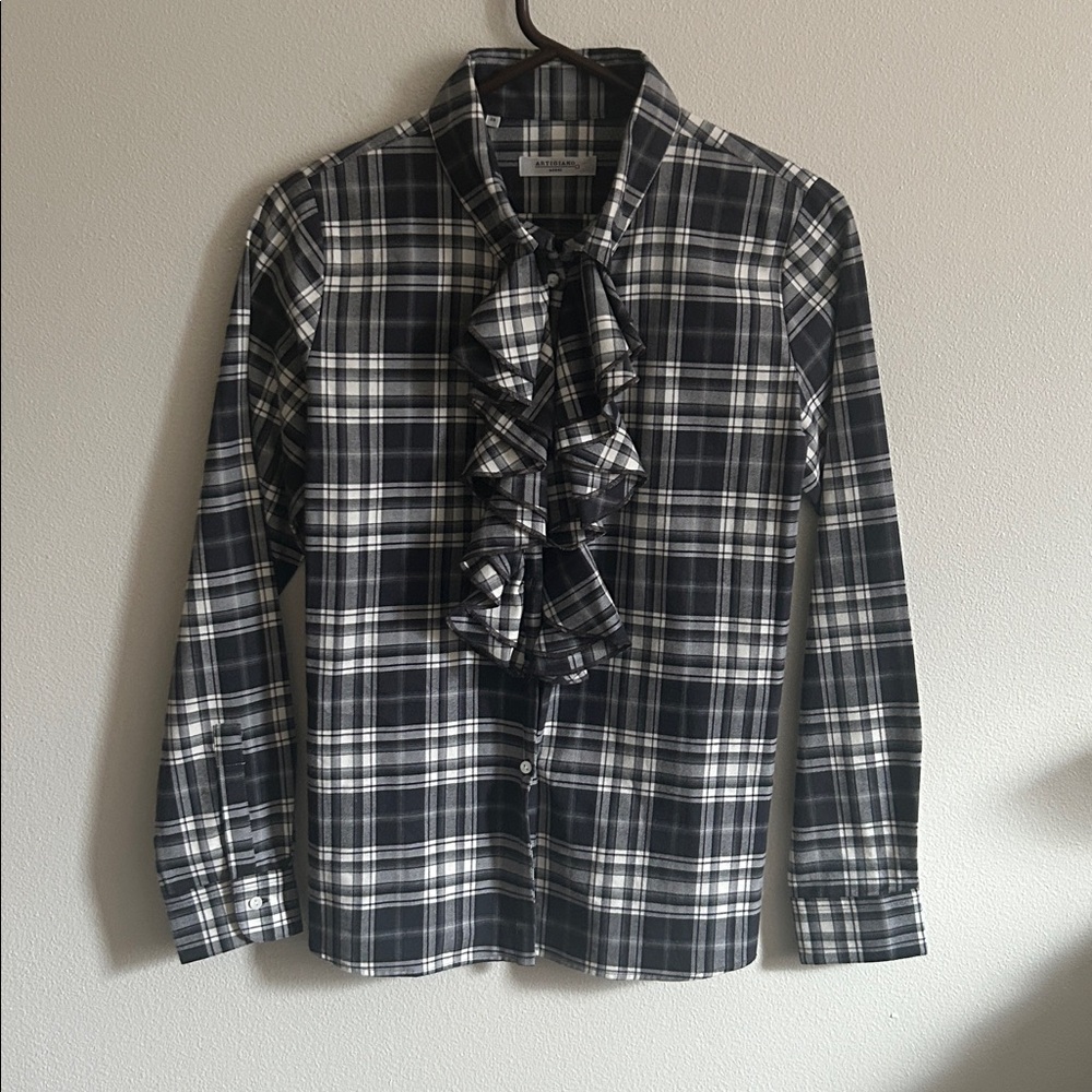 Artigiano Women's  Black/White Plaid Ruffle Placket Button Down Blouse. 38 - Picture 3 of 11